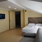 In Forest Apartmanhotel 3*