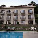 Aparthotel In Forest
