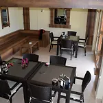 Apartmanhotel In Forest