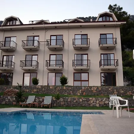 Apart Otel In Forest