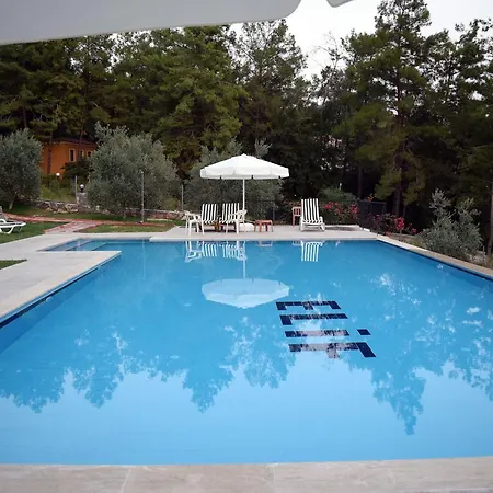 Ξενοδοχείο με διαμερίσματα In Forest Göcek