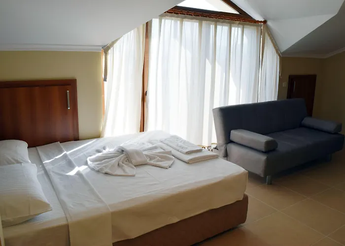 Aparthotel In Forest Göcek