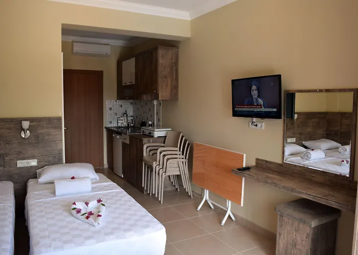 In Forest Aparthotel 3*