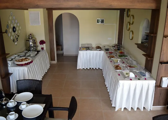 In Forest Aparthotel 3*