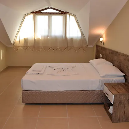 Apartahotel In Forest