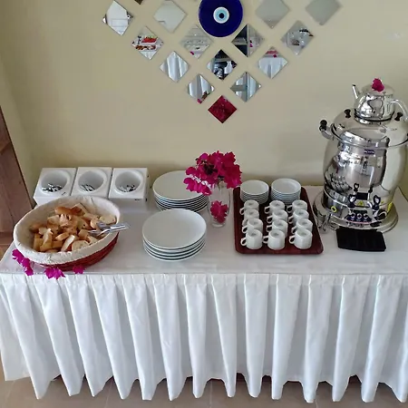 In Forest Apartahotel 3*