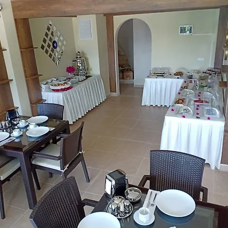 In Forest Apartahotel 3*