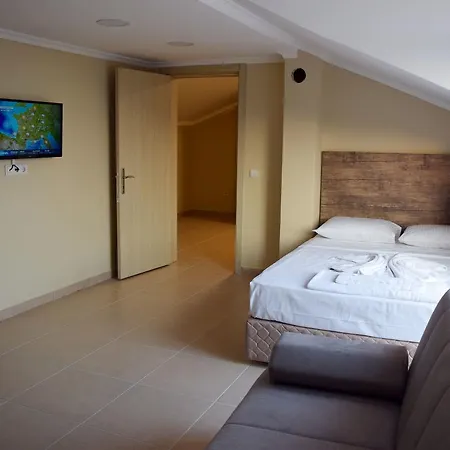 In Forest Apart-hotel 3*