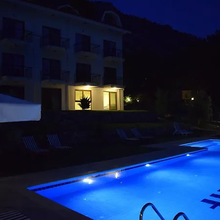 Apartahotel In Forest