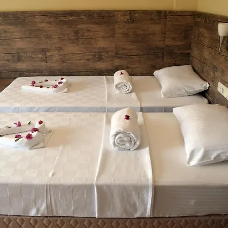 Apartahotel In Forest Göcek